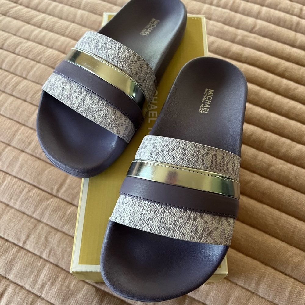 Michael Kors Dark Purple Slides Size 6